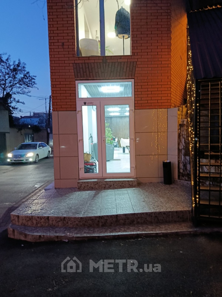 Фото коммерческой недвижимости, г. Одесса, ул. Посмитного (22618-3)