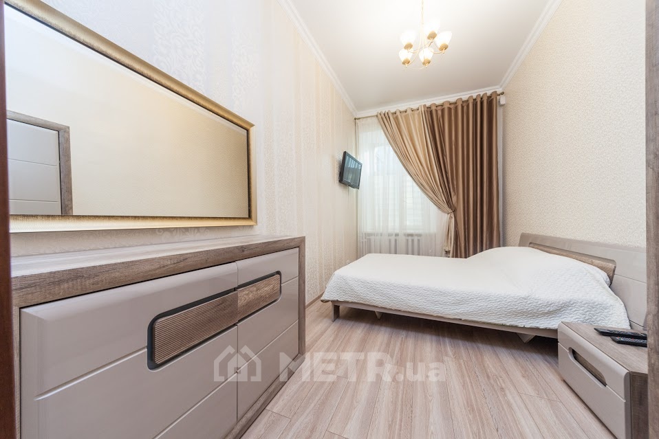 Фото квартиры, г. Одесса, ул. Дерибасовская 10 (3339-4)