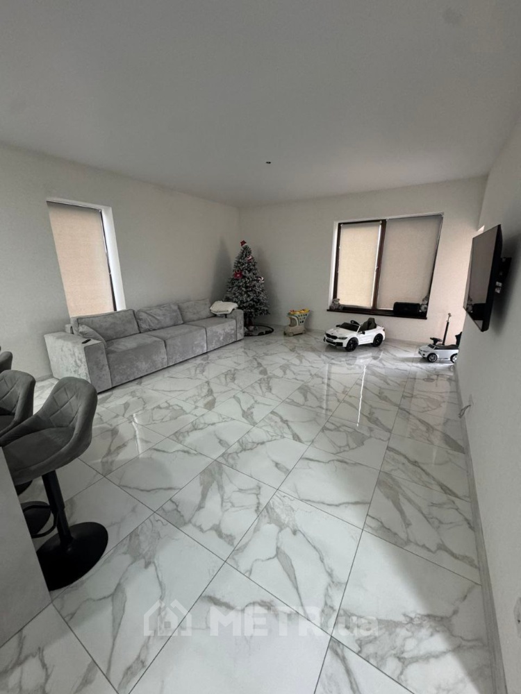 Фото дома, пгт Александровка, пер. Лунный 7 (22662-3)