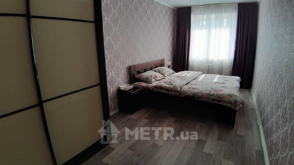 Фото квартиры, г. Черноморск, ул. Парковая 12 (8715-2)