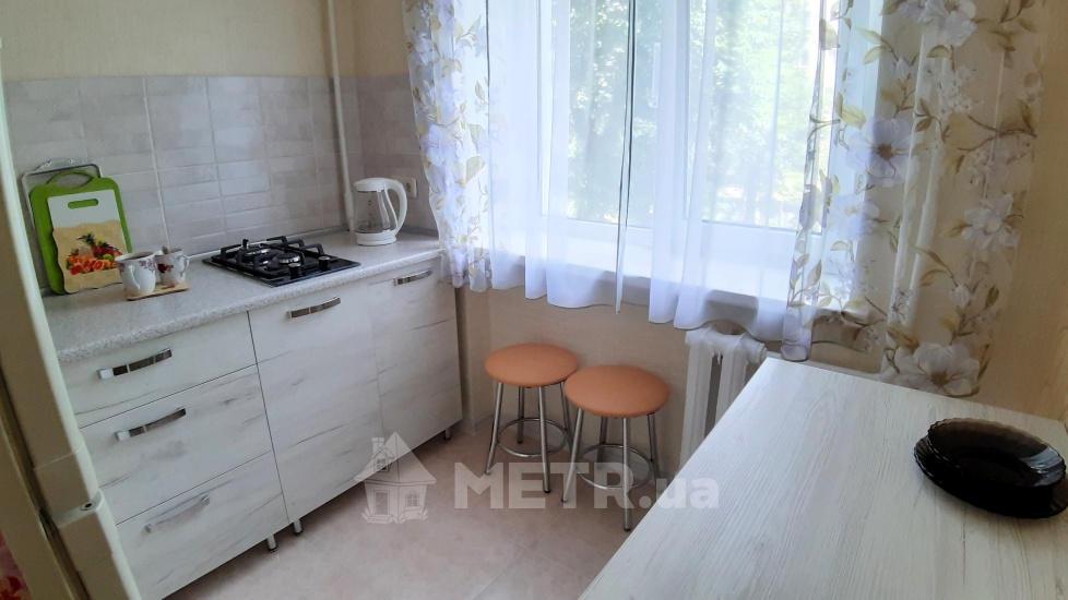 Фото квартиры, г. Черноморск, ул. Парковая 12 (8715-9)