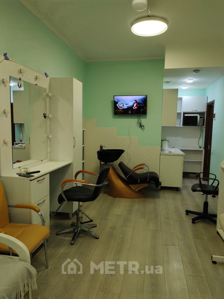 Фото коммерческой недвижимости, с. Крыжановка, ул. Генерала Бочарова 54Д (22699-3)