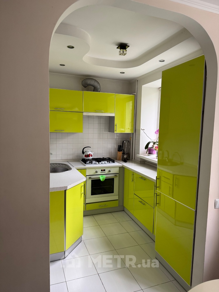 Фото квартиры, г. Черноморск, ул. Спортивная 12 (4282-2)