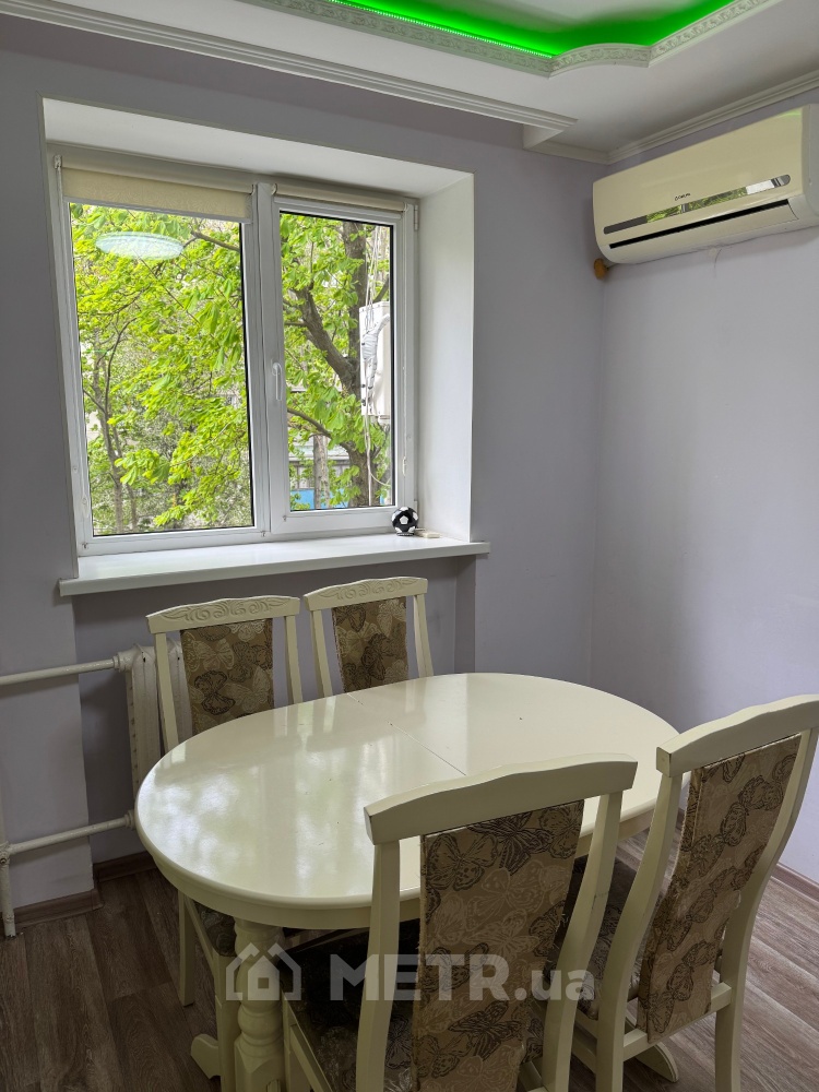 Фото квартиры, г. Черноморск, ул. Спортивная 12 (4282-5)