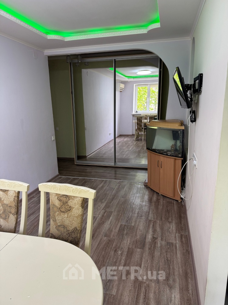 Фото квартиры, г. Черноморск, ул. Спортивная 12 (4282-6)