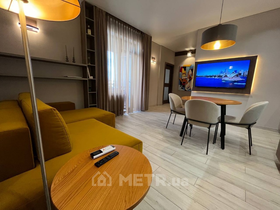 Фото квартиры, г. Одесса, ул. Генуэзская 1Е (22711-1)