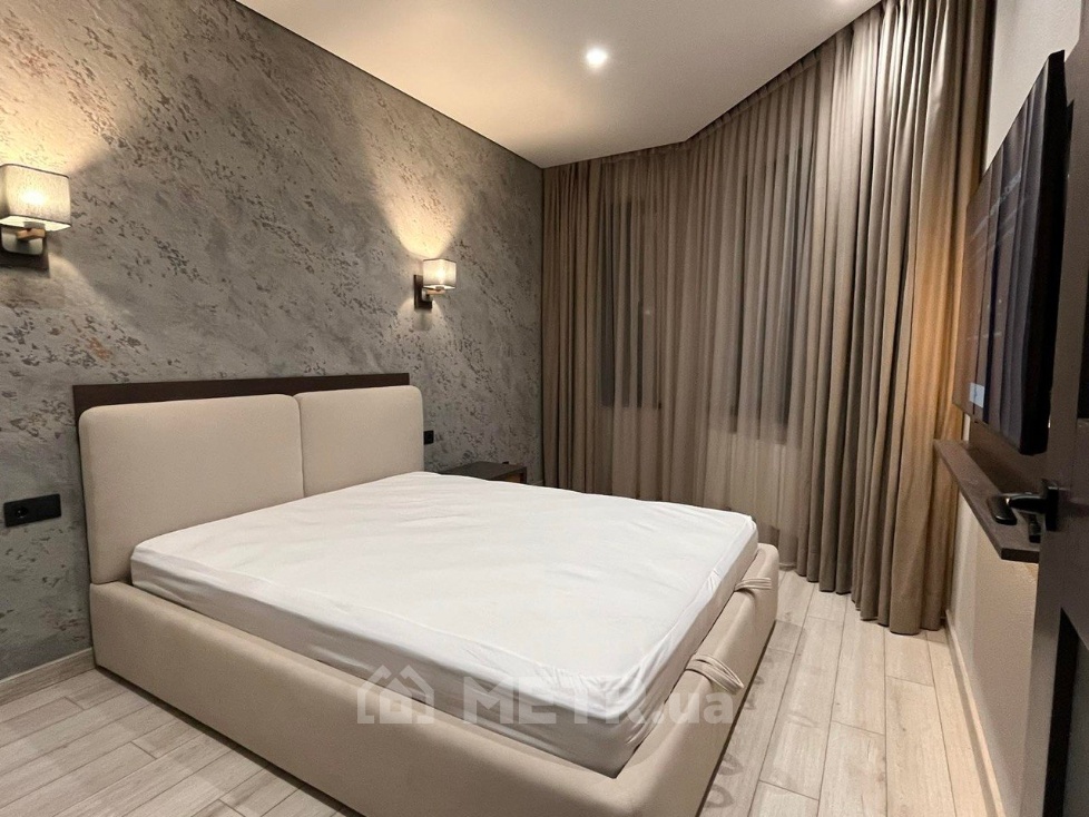 Фото квартиры, г. Одесса, ул. Генуэзская 1Е (22711-12)