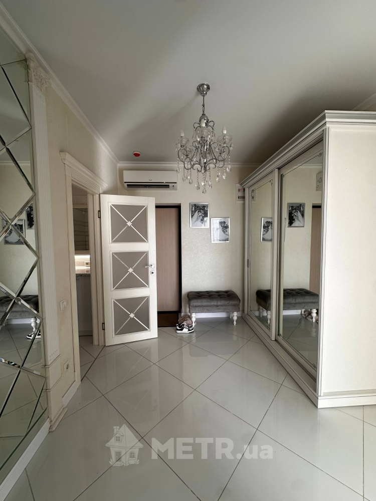 Фото квартиры, г. Одесса, ул. Генуэзская 24Д (22829-11)