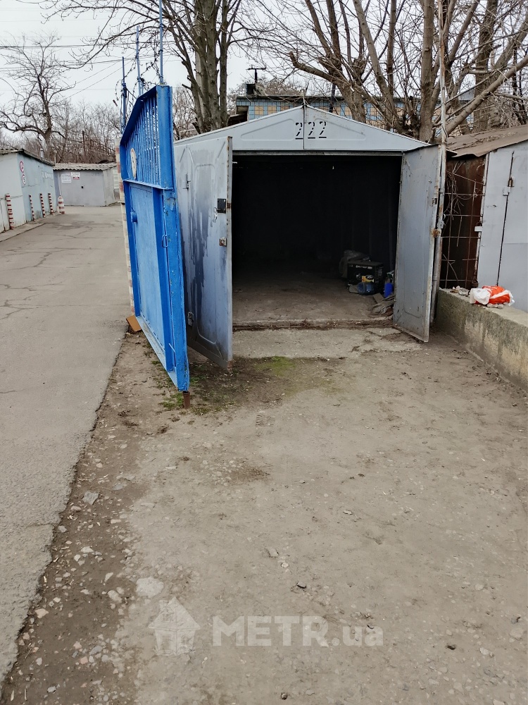 Фото металлического гаража, г. Одесса, Схід-1, проспект Небесной Сотни (22833-1)