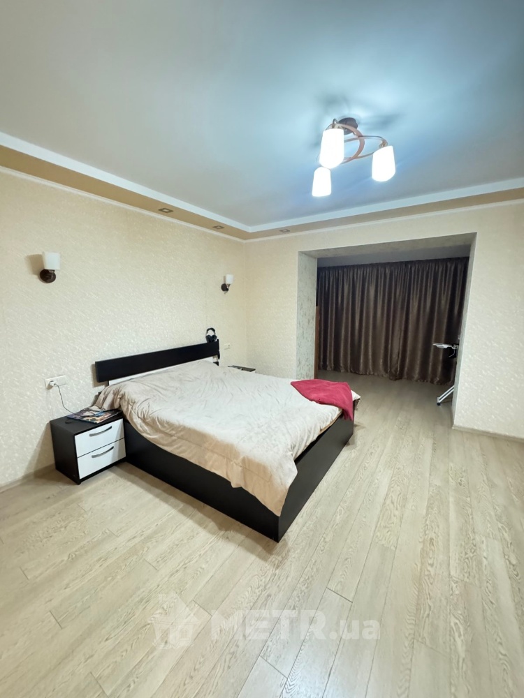 Фото квартиры, г. Черноморск, проспект Мира 8А (22527-8)