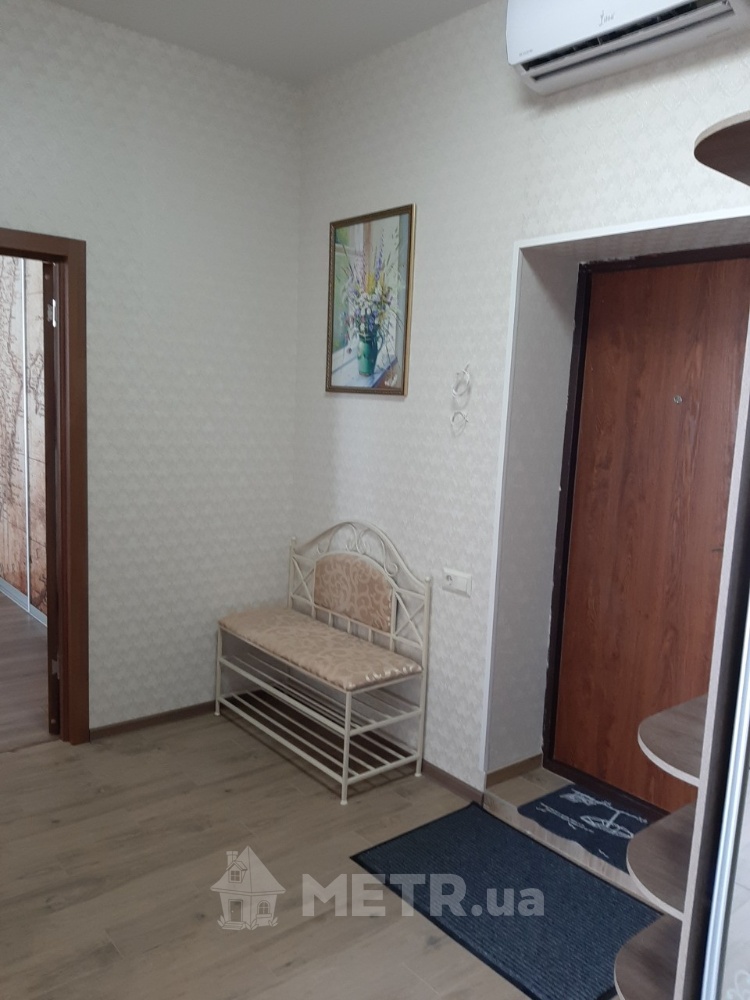 Фото квартиры, г. Черноморск, ул. Набережная 13 (23044-11)