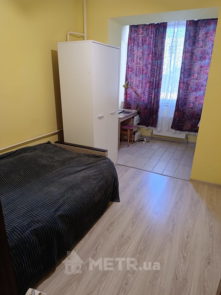Фото квартиры, г. Черноморск, ул. Парковая 28 (23050-4)