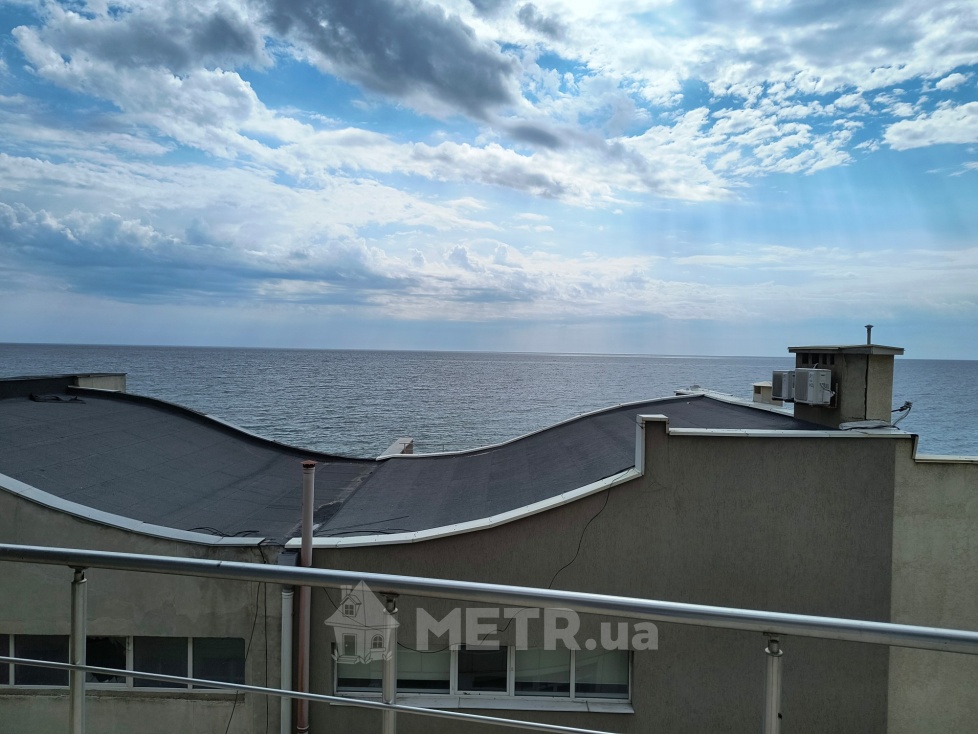 Фото квартиры, г. Черноморск, ул. Набережная 19 (23153-11)
