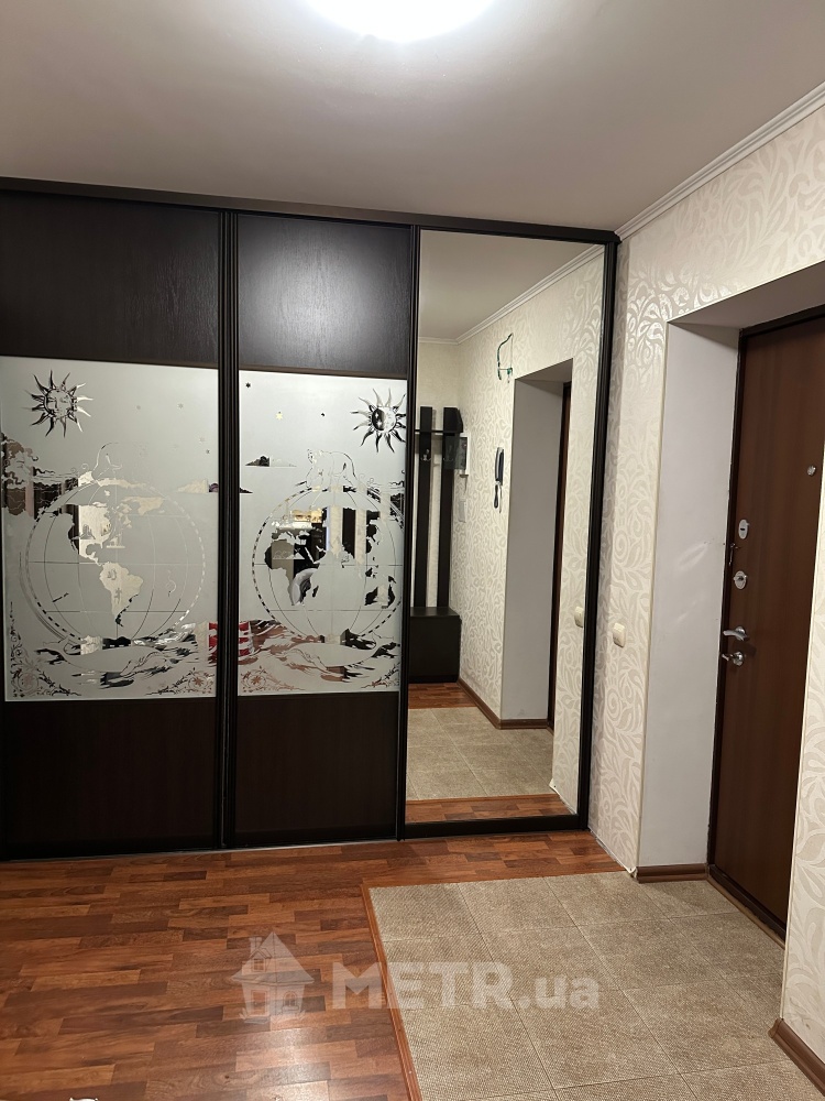 Фото квартиры, г. Черноморск, ул. 1травня 19 (23185-6)