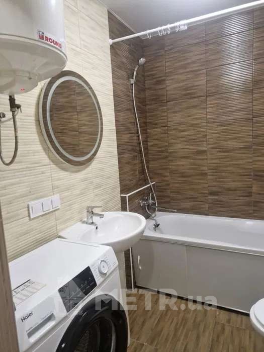 Фото квартиры, пгт Авангард, ул. Спрейса 15 (СТР) (23281-6)