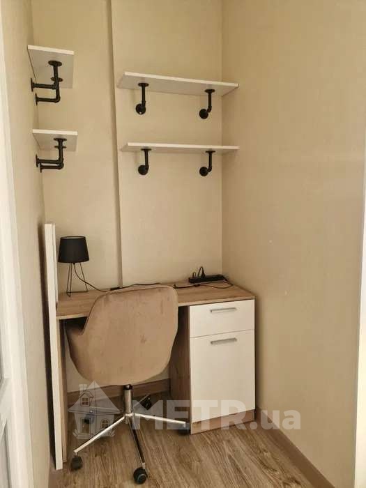 Фото квартиры, пгт Авангард, ул. Спрейса 15 (СТР) (23281-5)