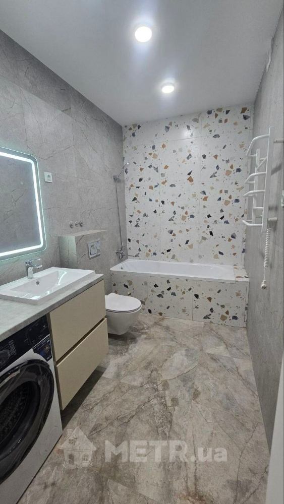 Фото квартиры, г. Одесса, ул. Краснова 1В (23294-10)