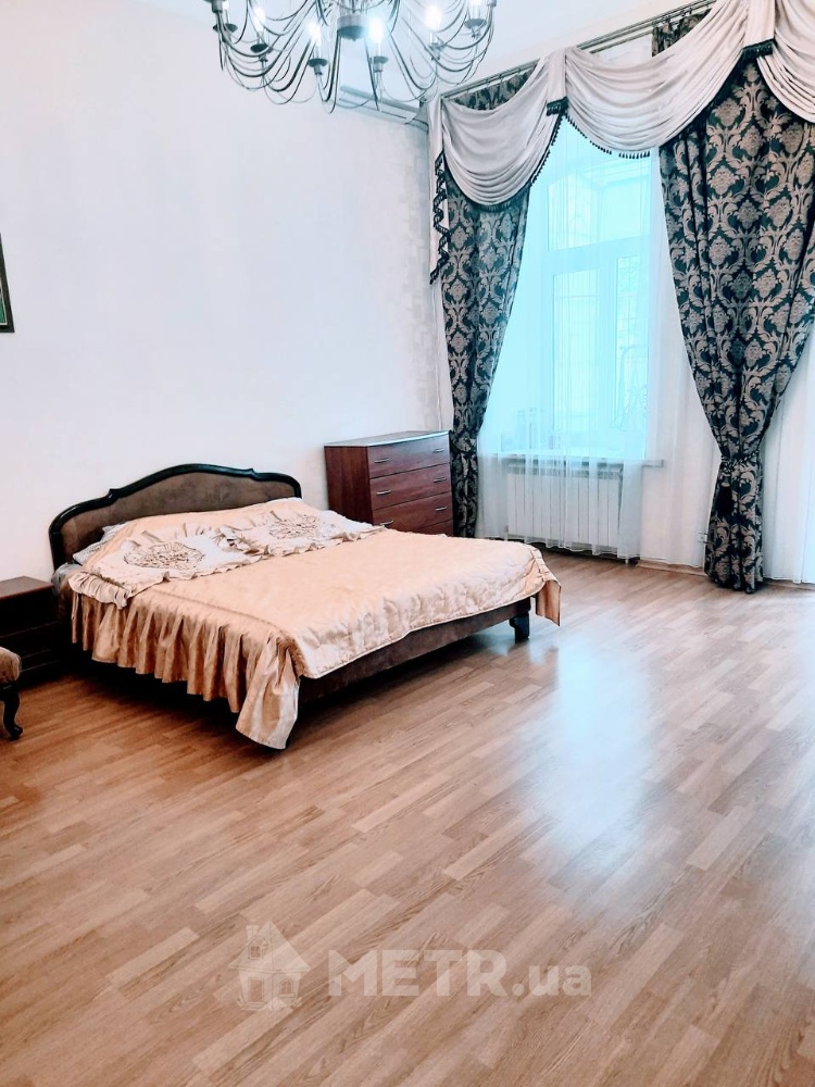 Фото квартиры, г. Одесса, ул. Пушкинская 35 (23131-1)
