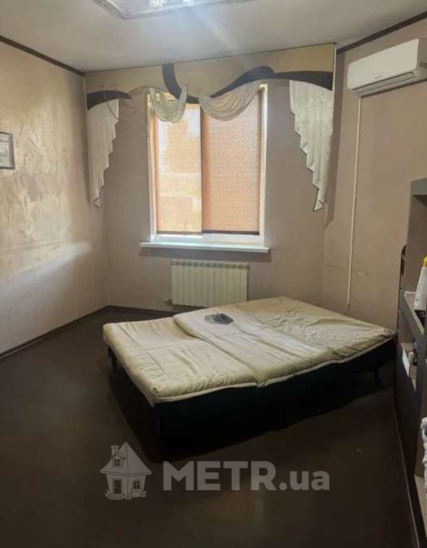 Фото дома, пгт Александровка, Дмитра Горбунова 28 (23359-3)