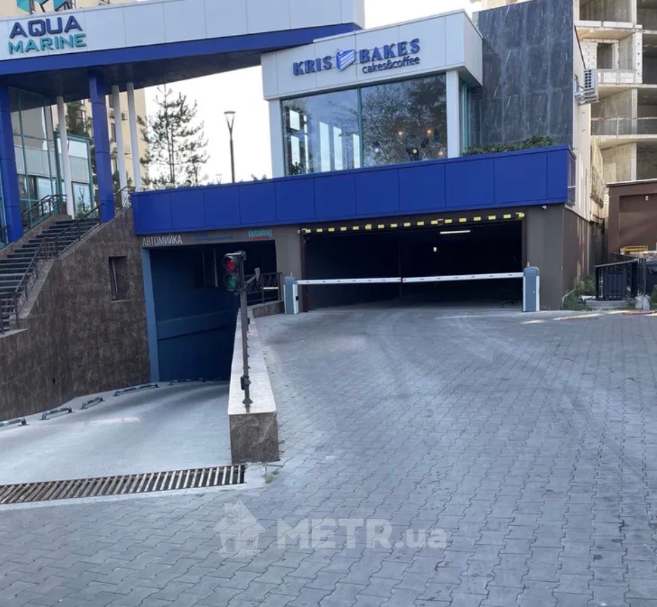 Фото місця у підземному паркінгу, м. Одеса, AQUA MARINE, Фонтанська Дорога (23523-2)