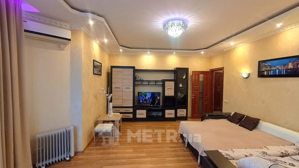 Фото квартиры, г. Одесса, ул. Среднефонтанская 19Б (23424-2)