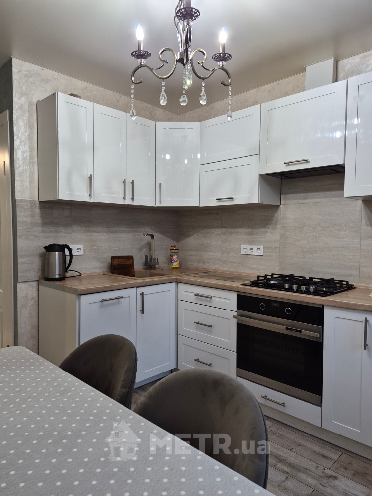 Фото квартиры, г. Черноморск, ул. Парковая 34 (23706-6)