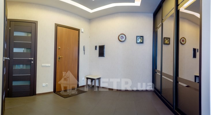Фото квартиры, г. Одесса, ул. Литературная 1А (23754-12)