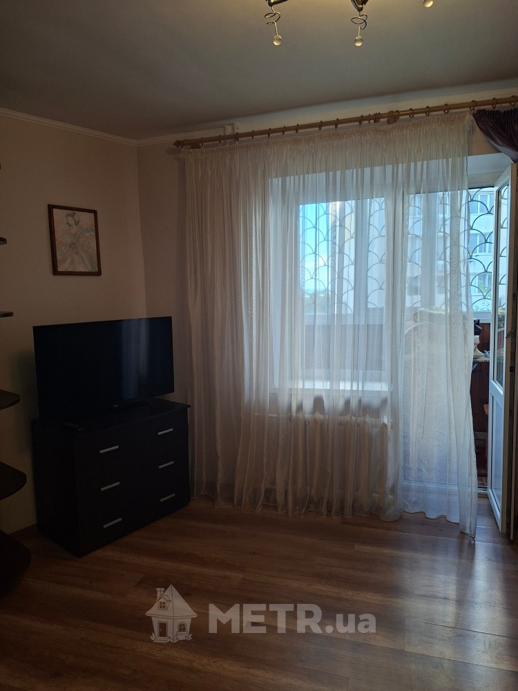 Фото квартиры, г. Черноморск, ул. Парковая 36 (24027-5)