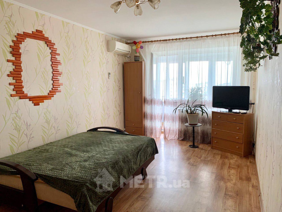 Фото квартиры, г. Черноморск, ул. Парковая 2 (24110-1)