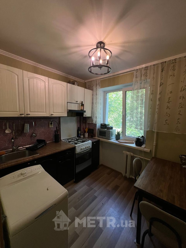 Фото квартиры, г. Черноморск, ул. Парковая 22 (24586-7)